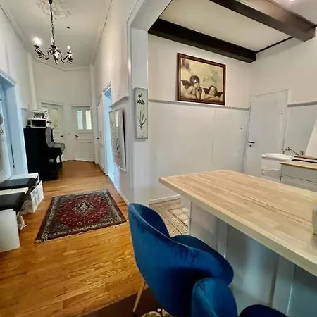 Sartorius Apartment *